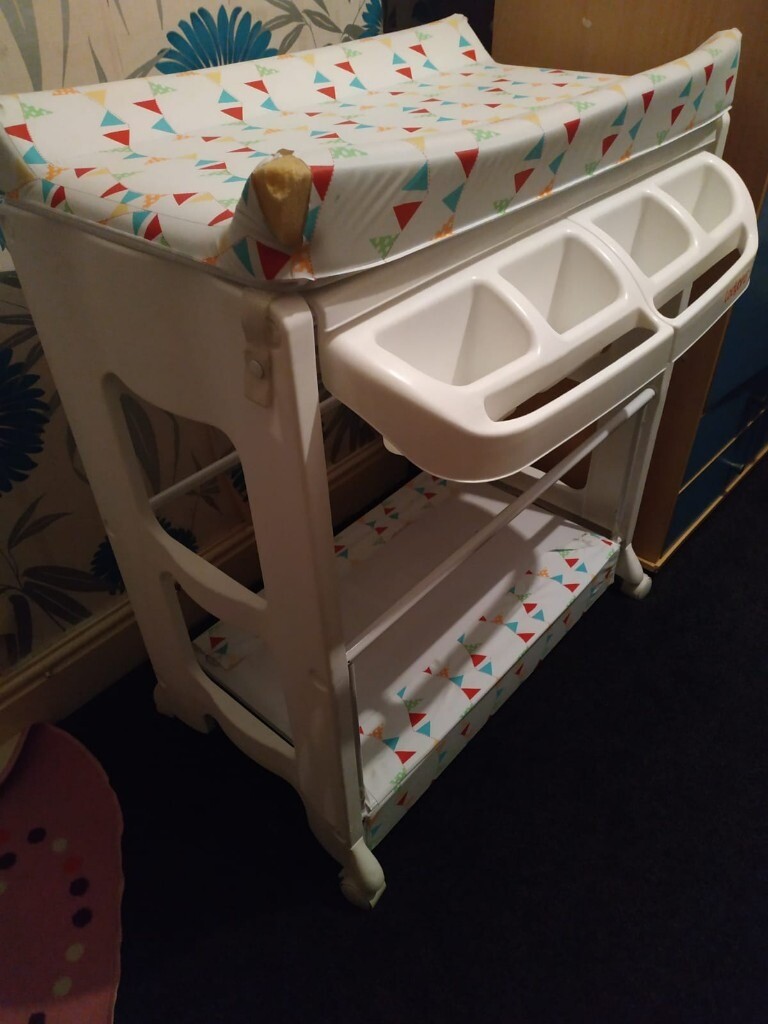 changing table side storage
